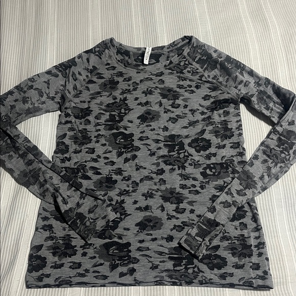 Athleta Tops - Athleta Gray and Black Floral Top